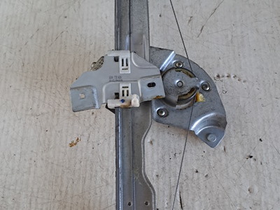 ALZACRISTALLO ELETTR. PORTA ANT. CON MOTORINO DX