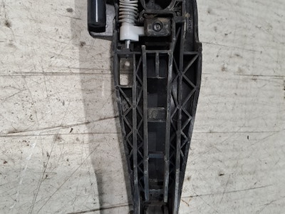 MANIGLIA PORTA ANT. C/CHIUSURA SEMPLICIOTTA  NERO DX