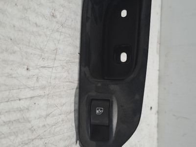 INTERRUTTORE ALZACRISTALLI PORTA POST. SX