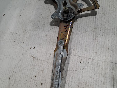 ALZACRISTALLO PORTA ANT. SX